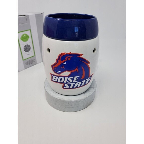 NIB SCENTSY WARMER STAND PEDESTAL TRACKS HOME DECOR DECORATION RETIRED - Picture 4 of 11